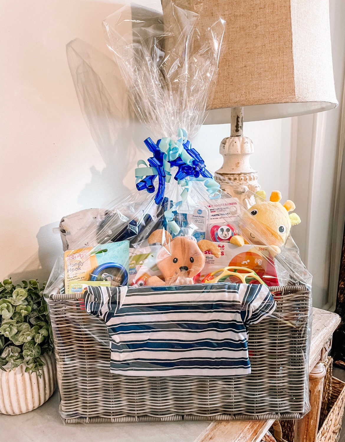 Baby Shower, Welcome Baby Gift Basket